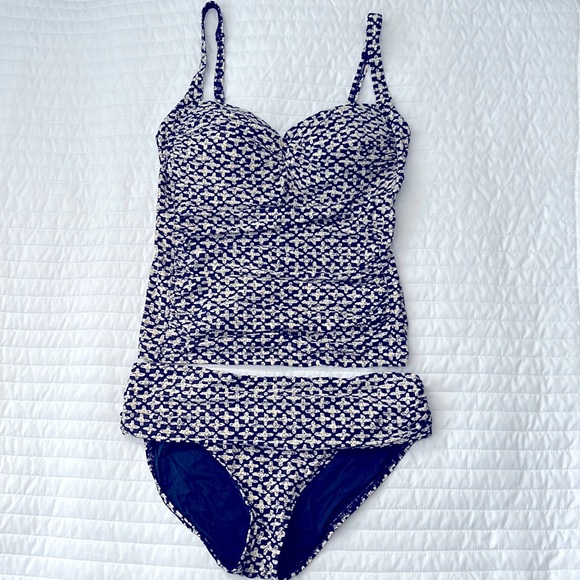 Bond Eye Australia Tankini - Picture 1 of 9